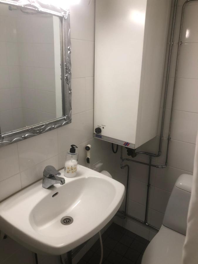 Puutaloyksioe 1 Km Turun Rautatieasemalta Apartment ตูร์กู ภายนอก รูปภาพ